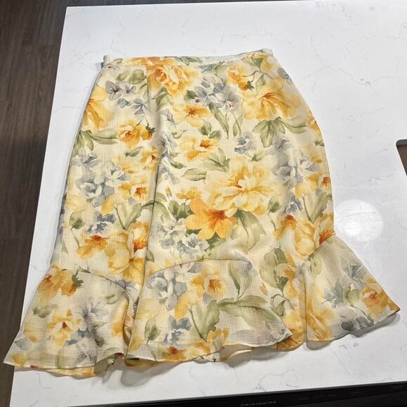 Vintage yellow and white floral - Picture 4 of 6